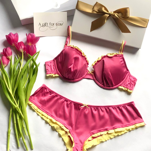 Glamour Lingerie Gift Set - Bra, Short and Thong in a Gift Box (A to F cup)