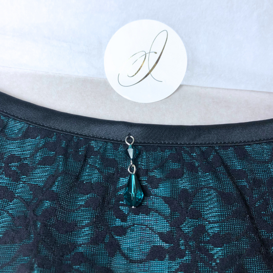 Set de regalo de pantalones cortos Midnight Garden: 2 pantalones cortos en una caja de regalo (6 a 18)
