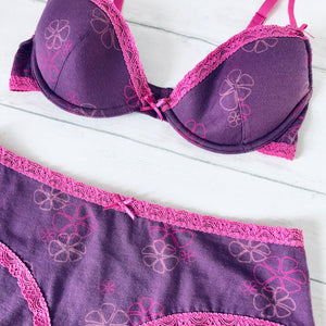 Wholesale silk bras and lingerie For An Irresistible Look