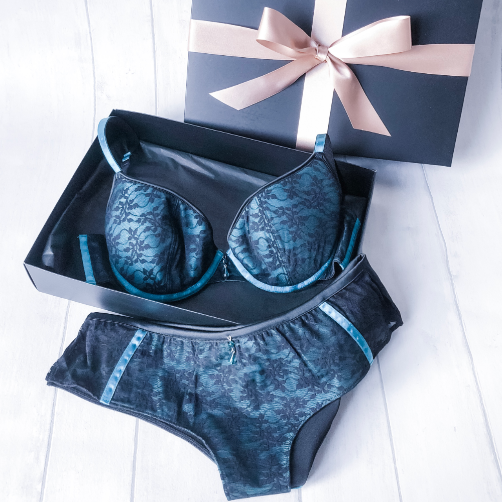 Midnight Garden Lingerie Gift Set - 1 Bra and 2 Shorts in a Gift Box (A to  D cup)